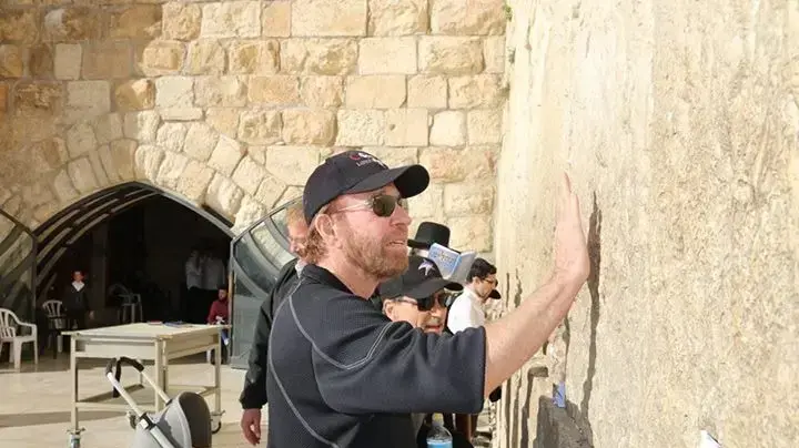 צ?אק נוריס בישראל