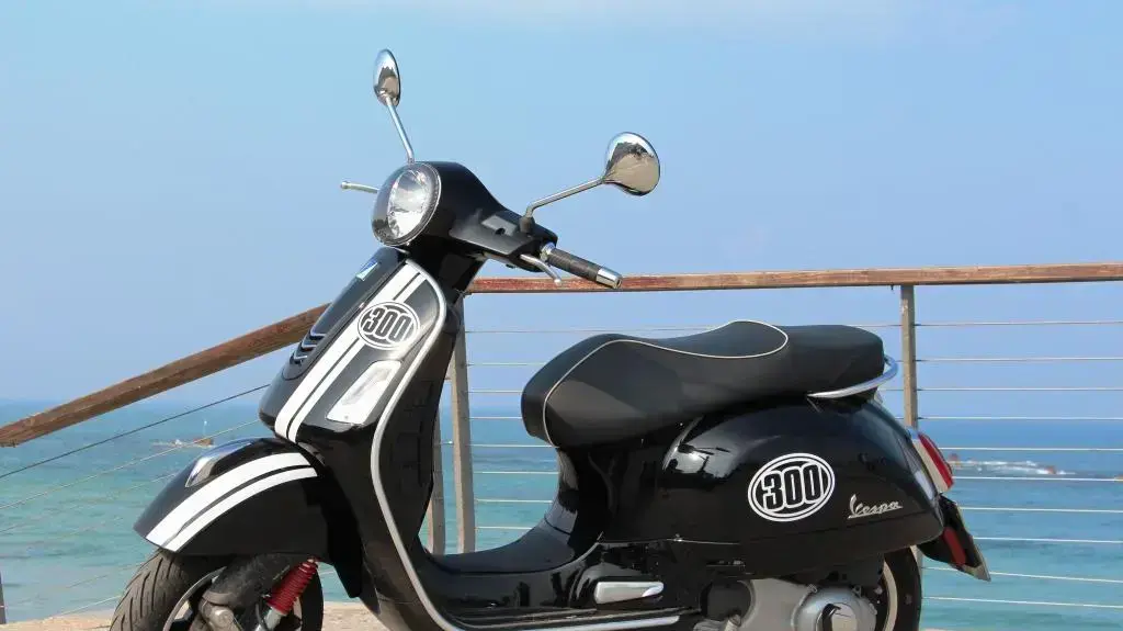 מבחן ווספה 300GTS