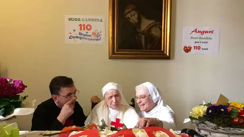 הנזירה קנדידה בלוטי חוגגת 110