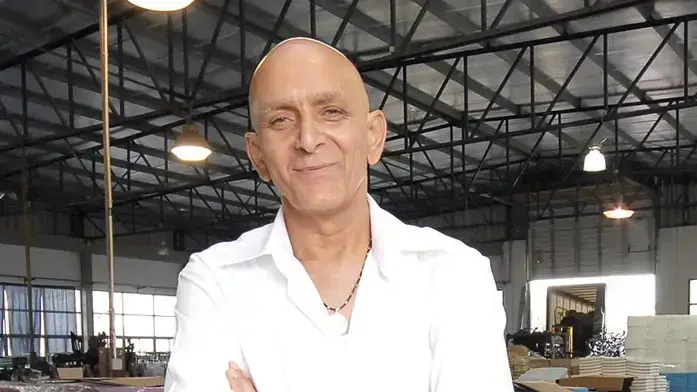 דניאל חורי