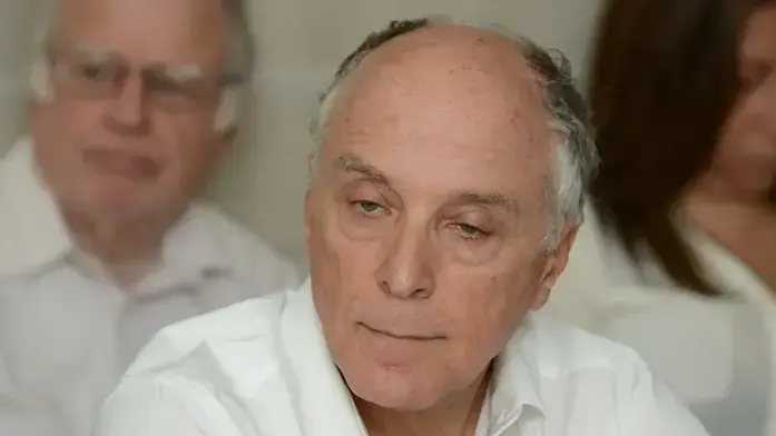 אבי יעקובוביץ