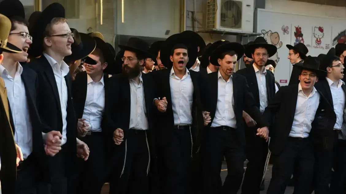 הפגנת חרדים נגד גיוס לצה"ל ומעצר עריקים, בני ברק. מרץ 2017