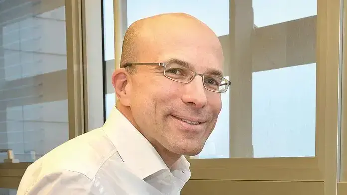 חן ליכטנשטיין, מנכ"ל אדמה