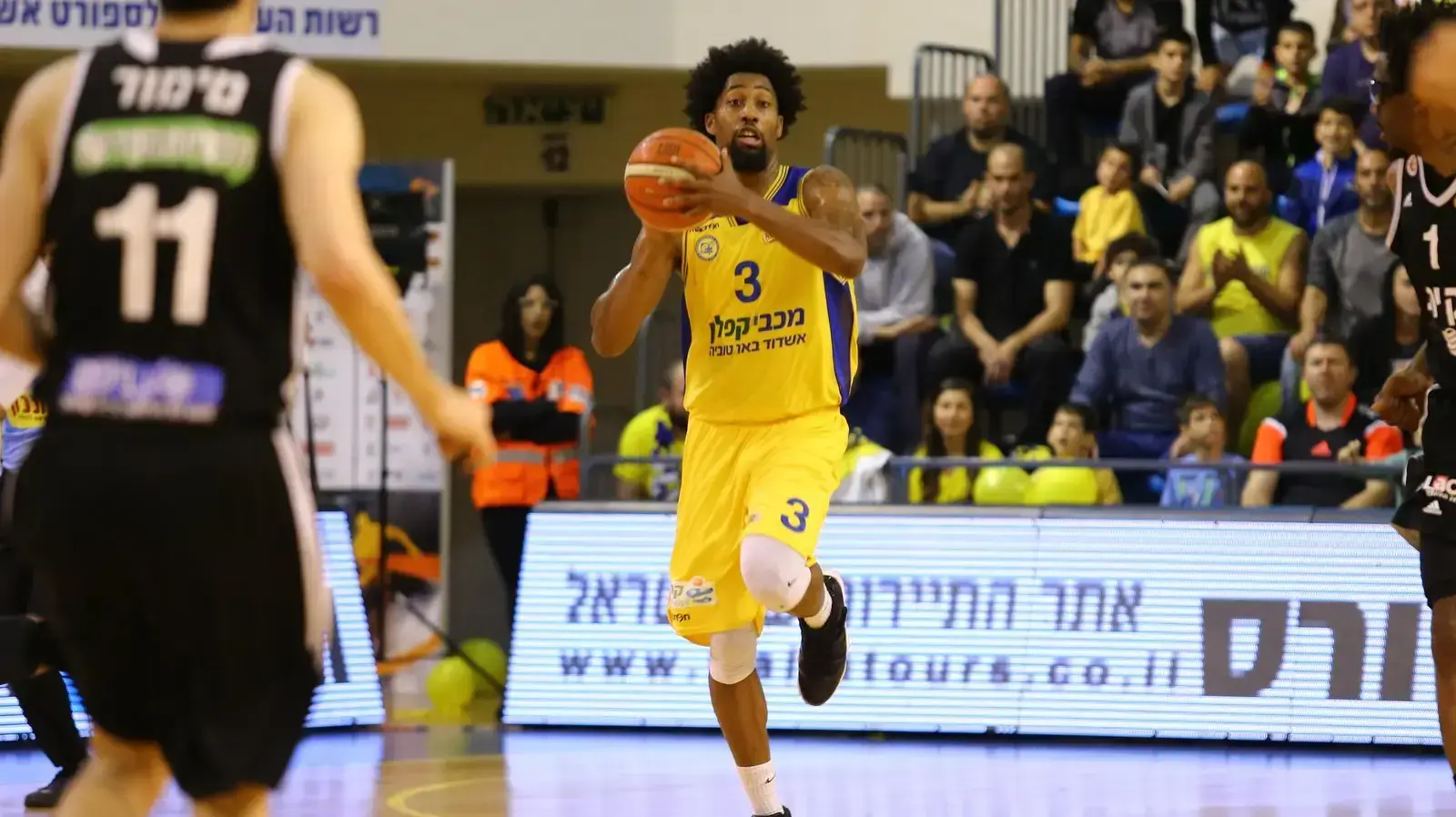 שחקן מכבי אשדוד, צ'ייס סיימון