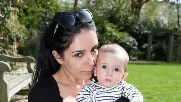 התינוק בו פגע שחקן צ'לסי ססק פברגאס התינוק בו פגע שחקן צ'לסי ססק פברגאס