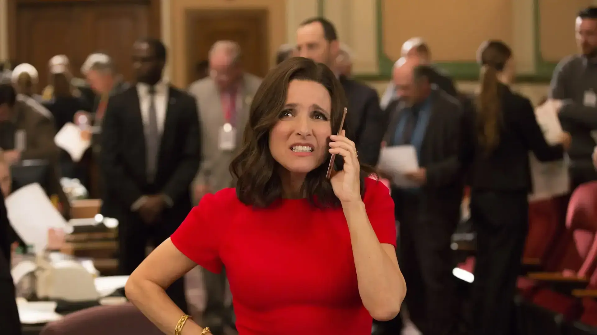 Veep עונה 6, ג'וליה לואי-דרייפוס, טוני הייל, אנה קלמסקי, ריד סקוט, סם ריצ'רדסון