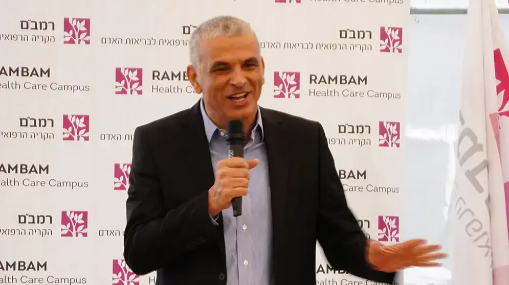 שר האוצר משה כחלון במסיבת עיתונאים בבי"ח רמב"ם 19 באפריל 2017