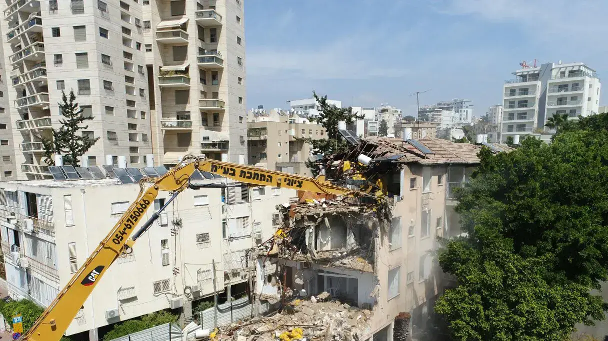 תמ"א 38 פרויקט קק"ל פרויקט קקל גבעתיים נדלן נדל"ן הריסה ובנייה