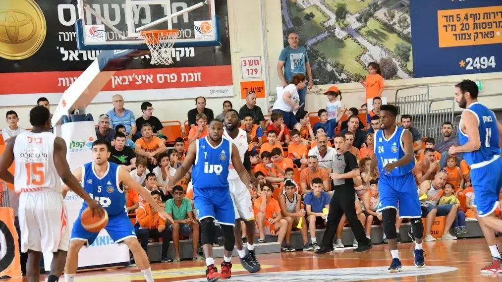 שחקני מכבי הוד השרון בכדורסל שחקני מכבי הוד השרון בכדורסל