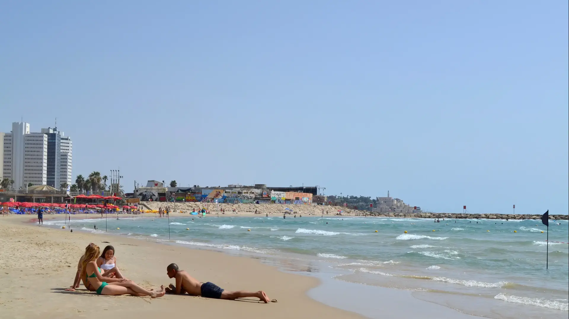 חוף ים תל אביב
