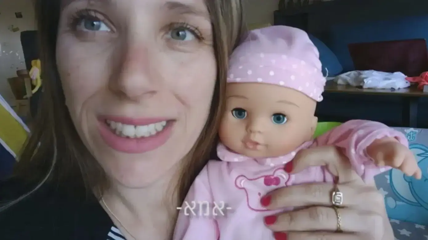 מור בירן יצרה סרטון ויראלי על משרות אם