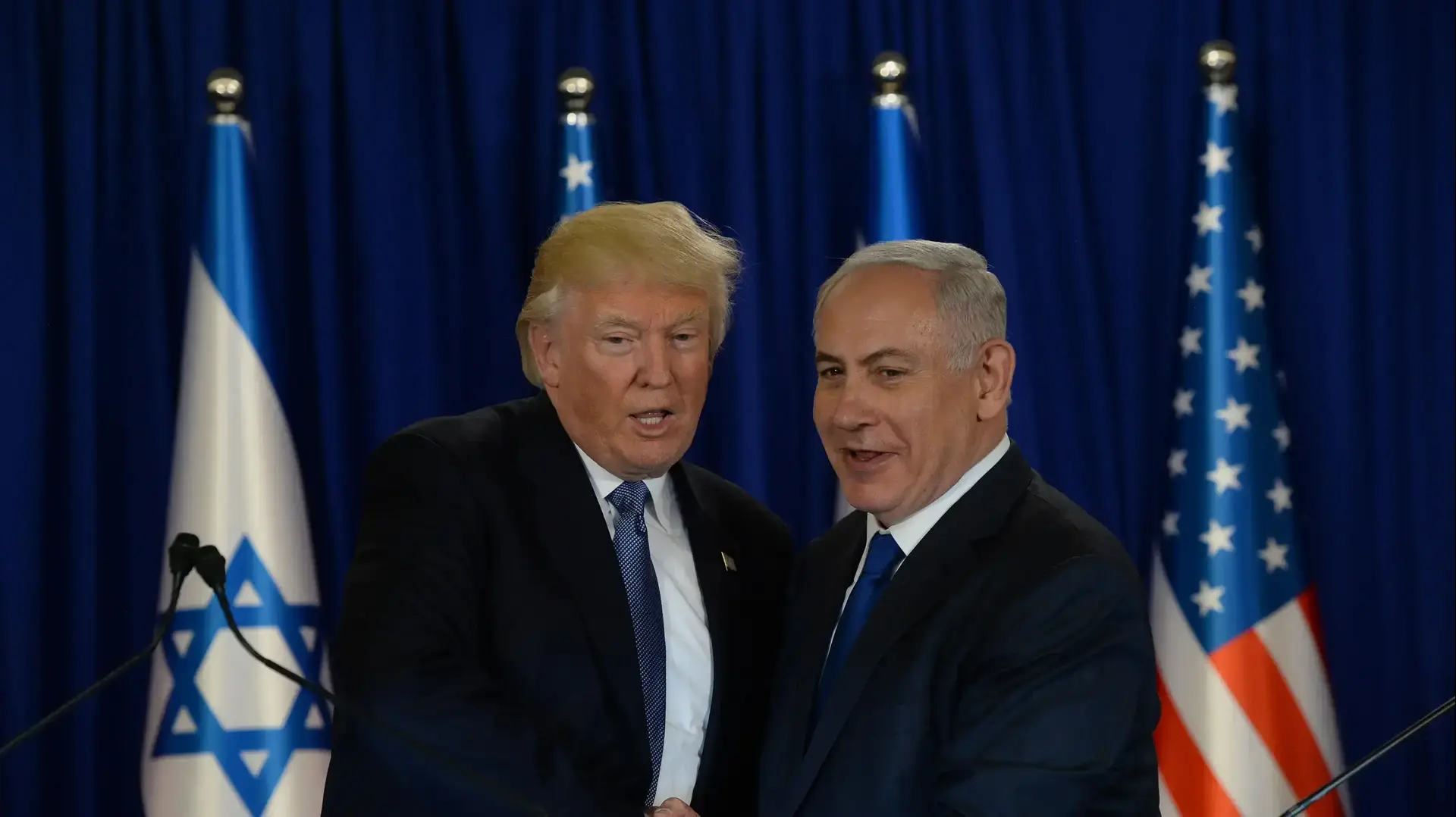 ראש הממשלה בנימין נתניהו והנשיא ארה"ב דולנד טראמפ בהצהרות , בבית רה"מ 22 במאי 2017 ראש הממשלה בנימין נתניהו והנשיא ארה"ב דולנד טראמפ בהצהרות , בבית רה"מ 22 במאי 2017