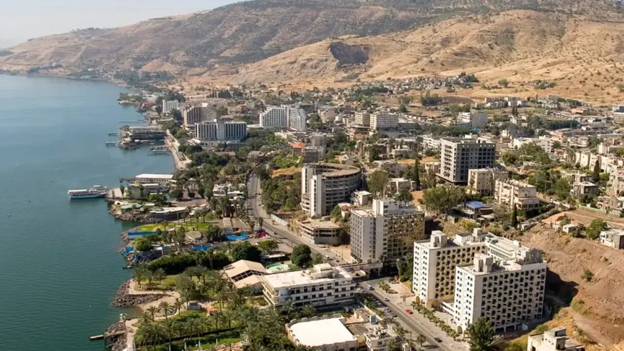 טבריה נדלן נדל"ן בנייה בניינים בתי מלון מלונות כנרת כינרת הכנרת הכינרת