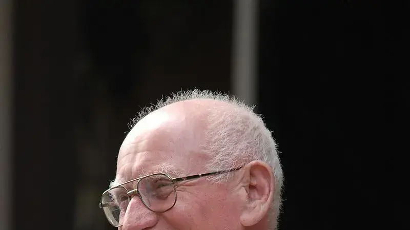 אברהם לבנת