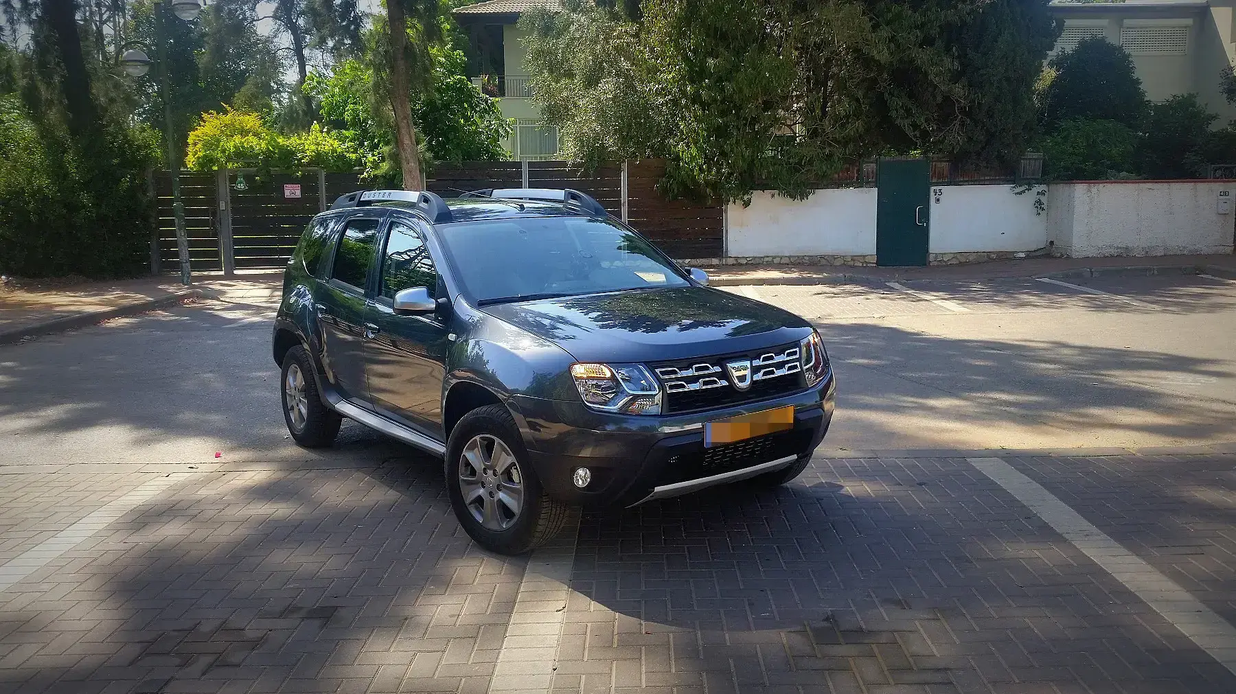 דאצי'ה דאסטר אוטומטי  מבחן דרכים
