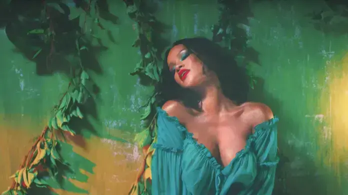 ריהאנה בקליפ לשיר Wild Thoughts יוני 2017