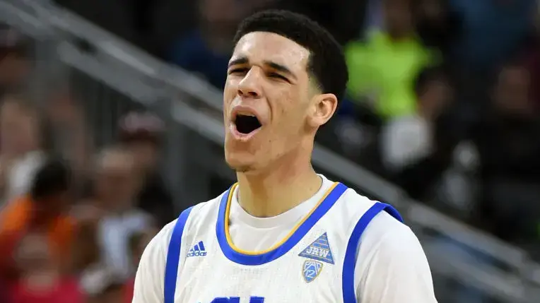 לונזו בול שחקן מכללת UCLA