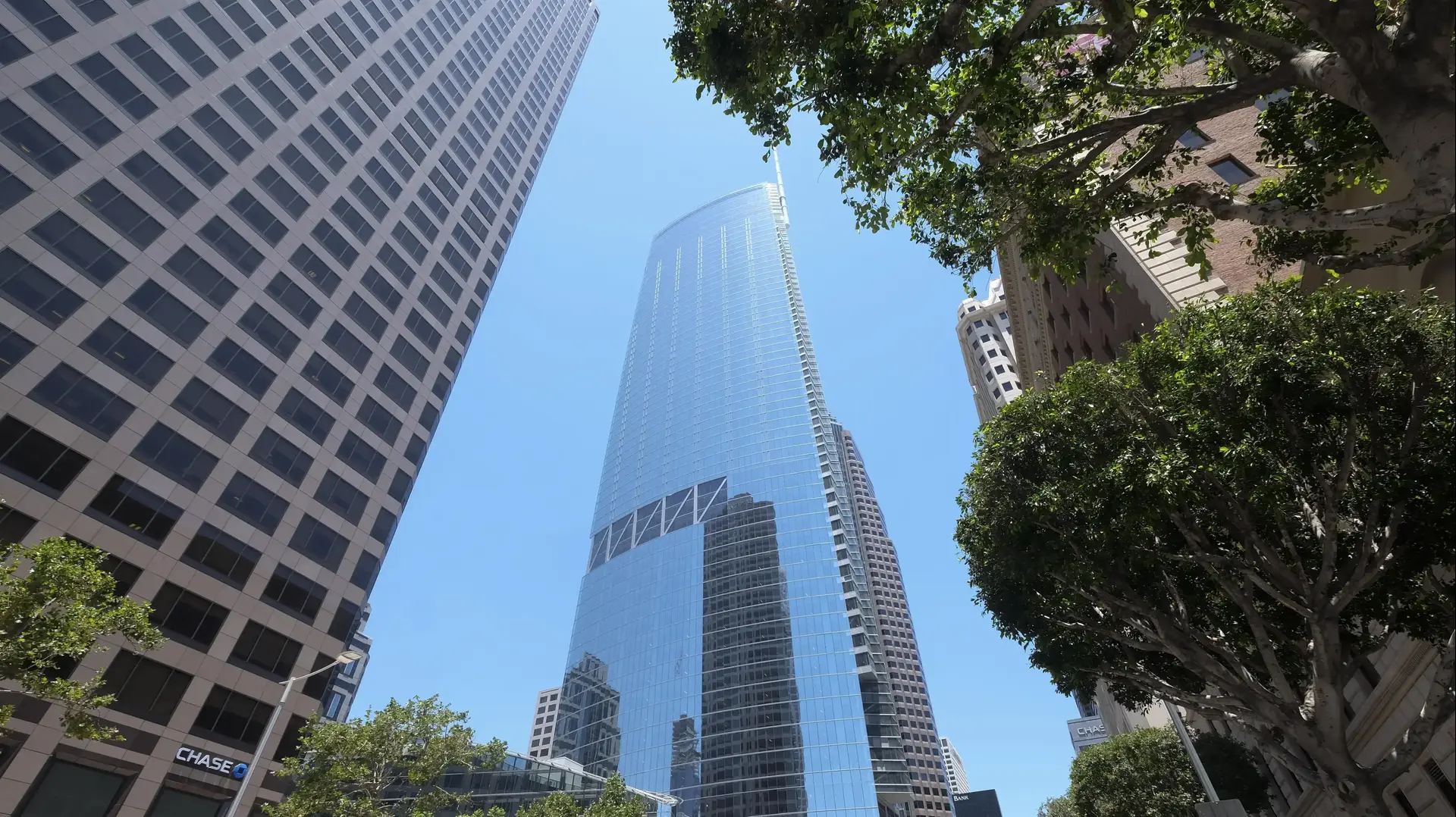 Wilshire Grand Center  בחוס אנג'לס