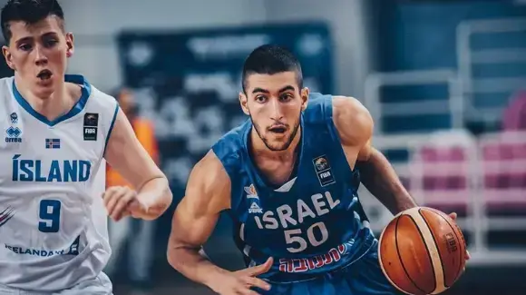שחקן נבחרת העתודה של ישראל יובל זוסמן נגד נבחרת איסלנד