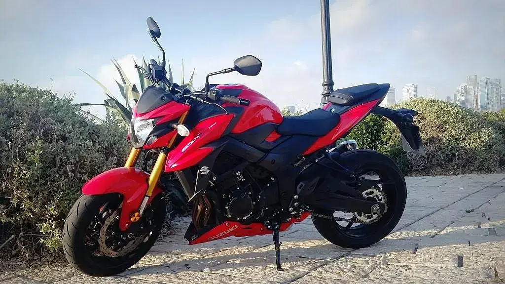 סוזוקי GSX S750 - מבחן דרכים