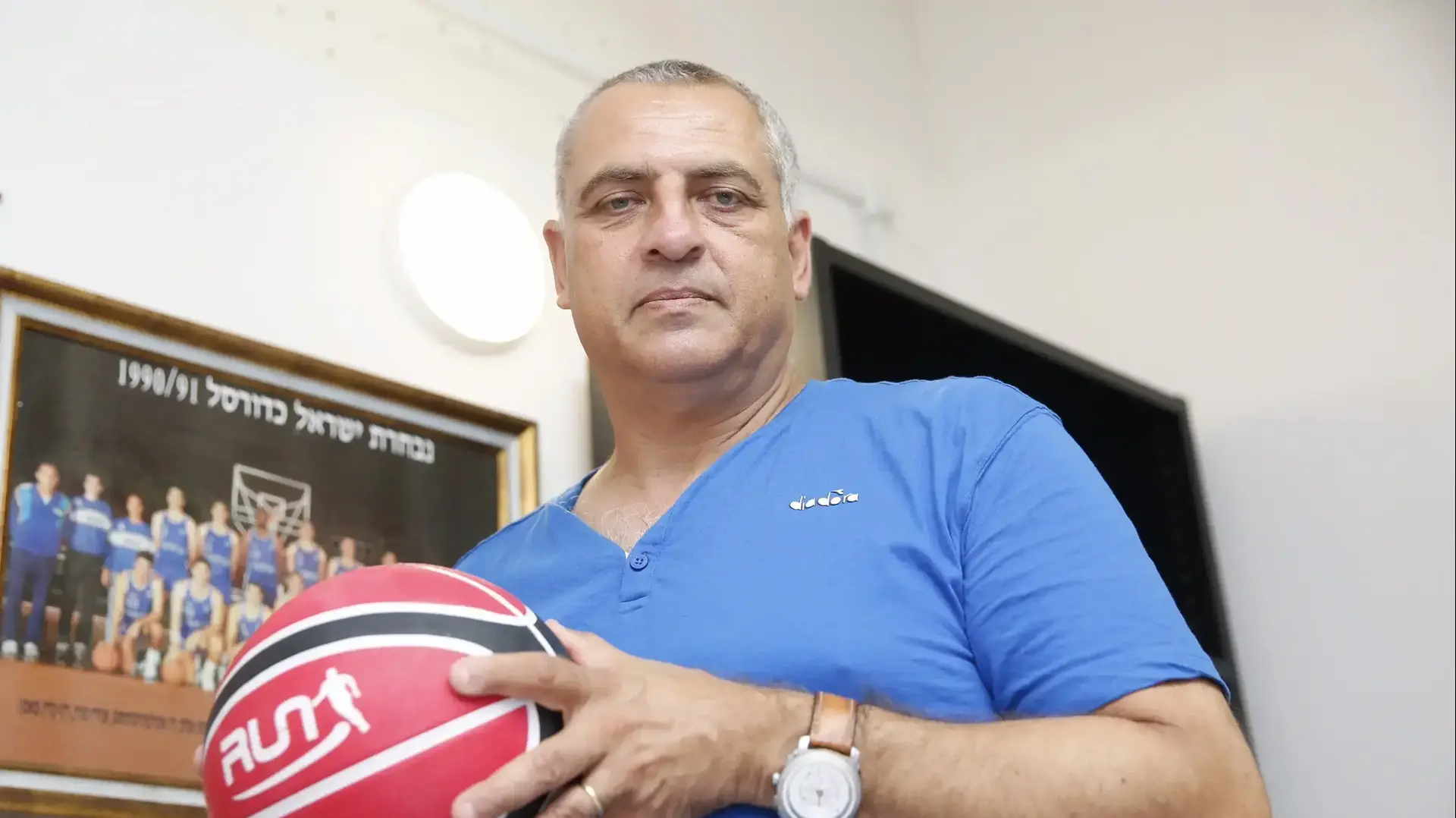 עמוס פרישמן שחקן כדורסל לשעבר הפועל תל אביב