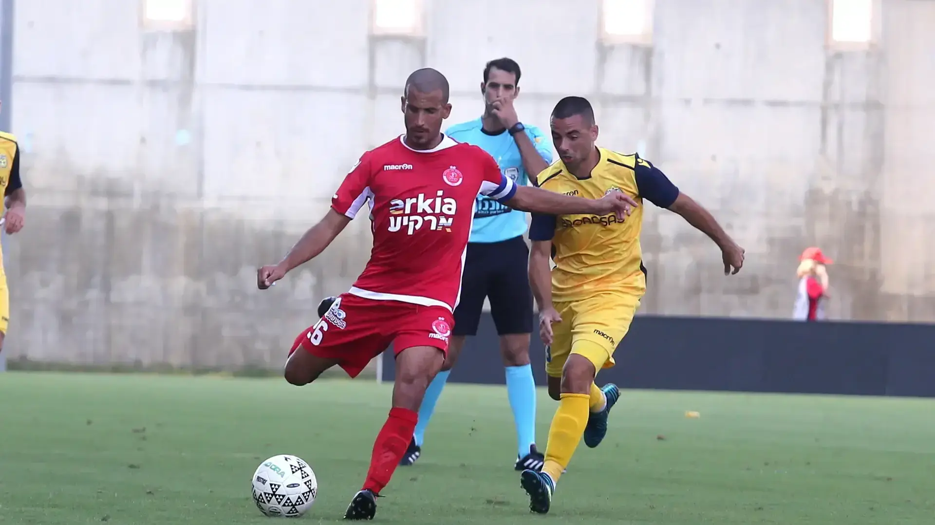 שחקן הפועל תל אביב אביחי ידין שחקן הפועל תל אביב אביחי ידין