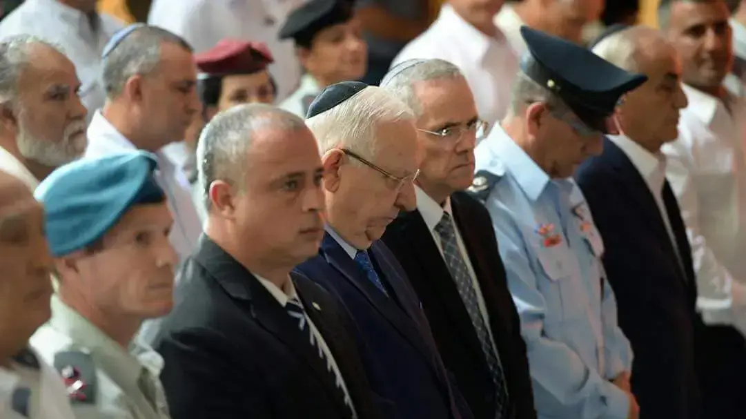 הנשיא ראובן ריבלין בטקס האזכרה הממלכתי לחללי מלחמת יום הכיפורים, הר הרצל בירושלים, 1 באוקטובר 2017