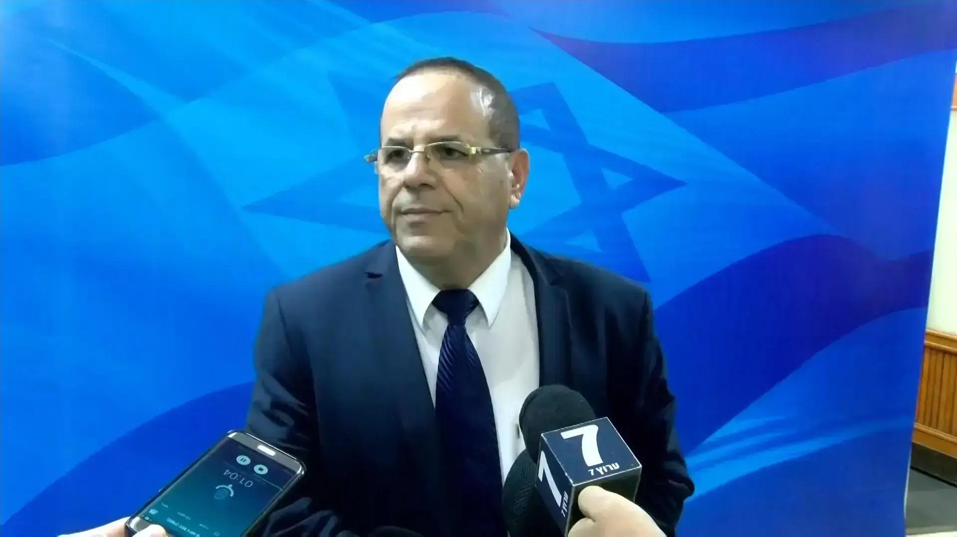 משבר החוק הצרפתי- השר קרא אמר בפתח ישיבת הממשלה כי נתניהו ביקש להעביר את החוק "בהסכמת כל ראשי הקואליציה"