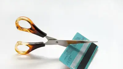 כרטיס אשראי גזור