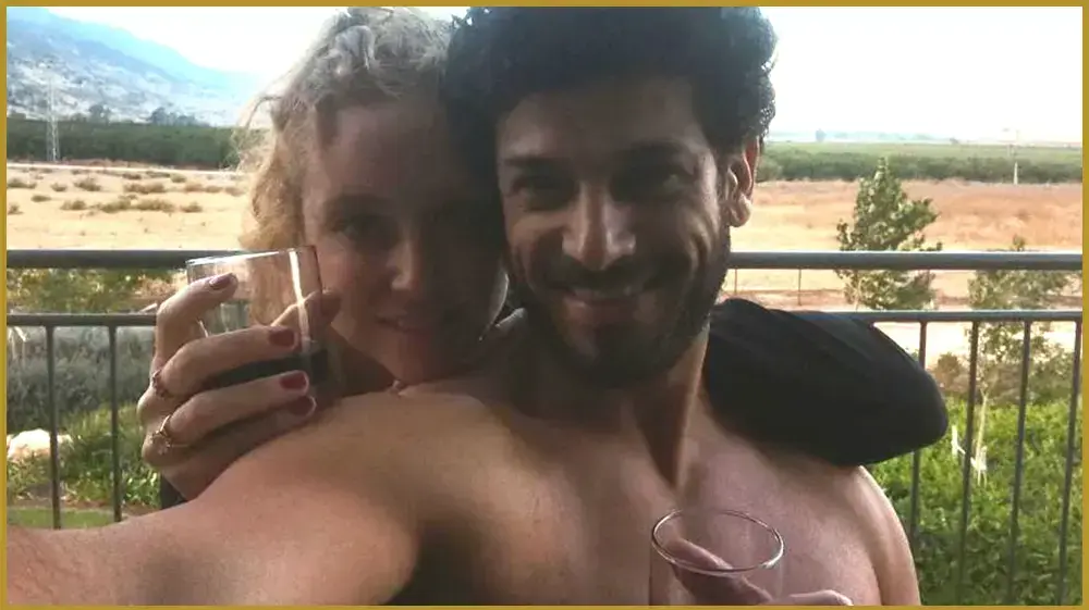 רק נראה נוצץ רק נראה נוצץ