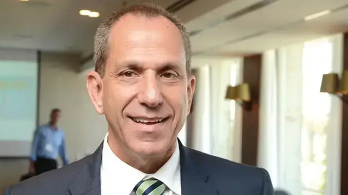 היו"ר שמואל האוזר