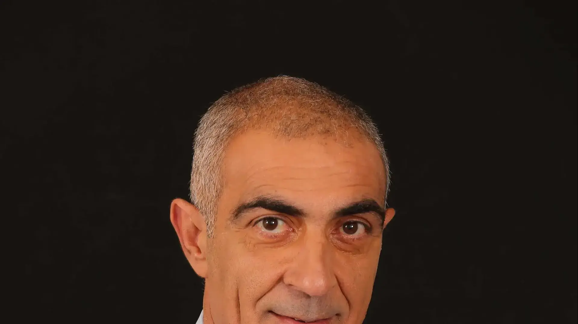 ציון בלס