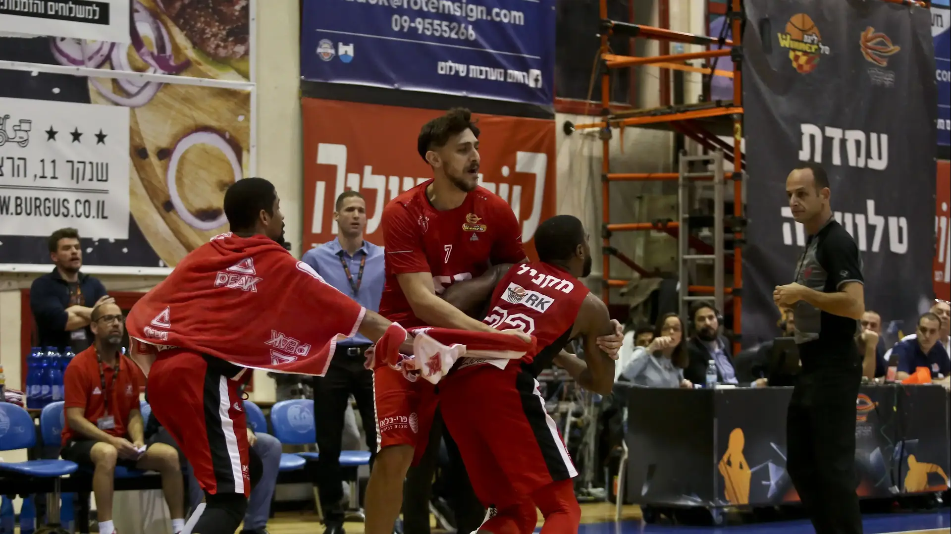 ג'רל מקניל, הפועל תל אביב