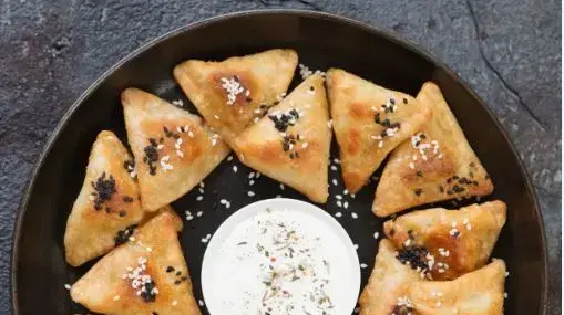 סמוסה במילוי בשר