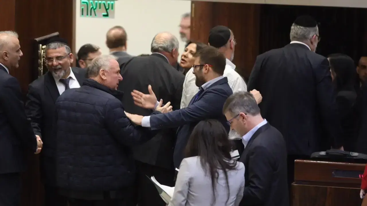 ח"כים במליאת הכנסת לאחר אישור חוק ההמלצות בקריאה שנייה ושלישית, 28 בדצמבר 2017