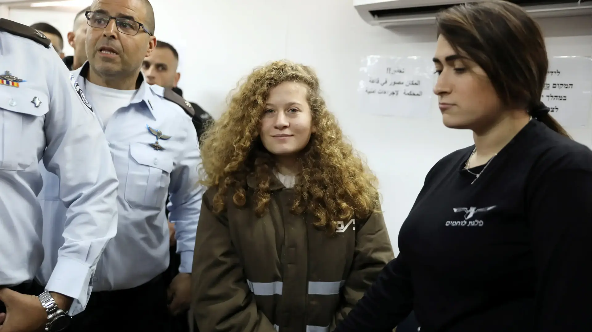 עהד תמימי מובאת לדיון הארכת מעצר בכלא עפר, 15 בינואר 2018