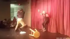 הקומיקאי סטיב בראון