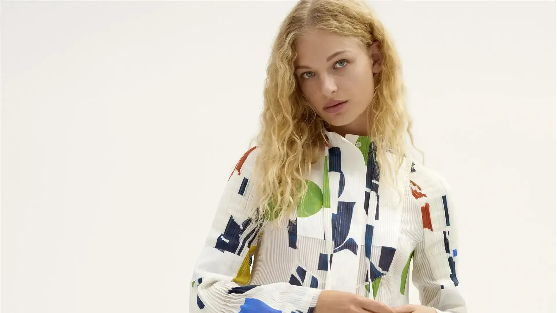 קולקציית אביב 2018 של H&M סטודיו קולקציית אביב 2018 של H&M סטודיו
