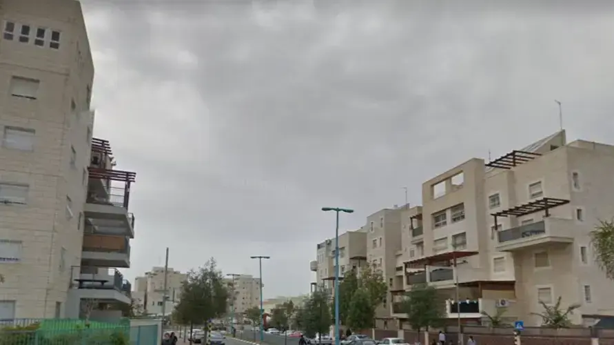 העיר אלעד