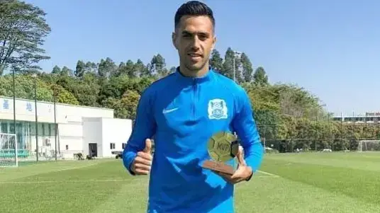 שחקן גוואנגז'ו RF ערן זהבי זוכה בפרס ה-MVP של המחזור הראשון של הליגה הסינית