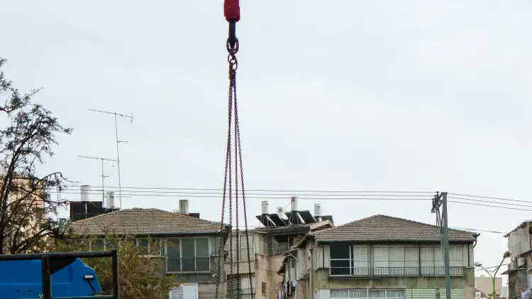 בנייה של בניין בישראל