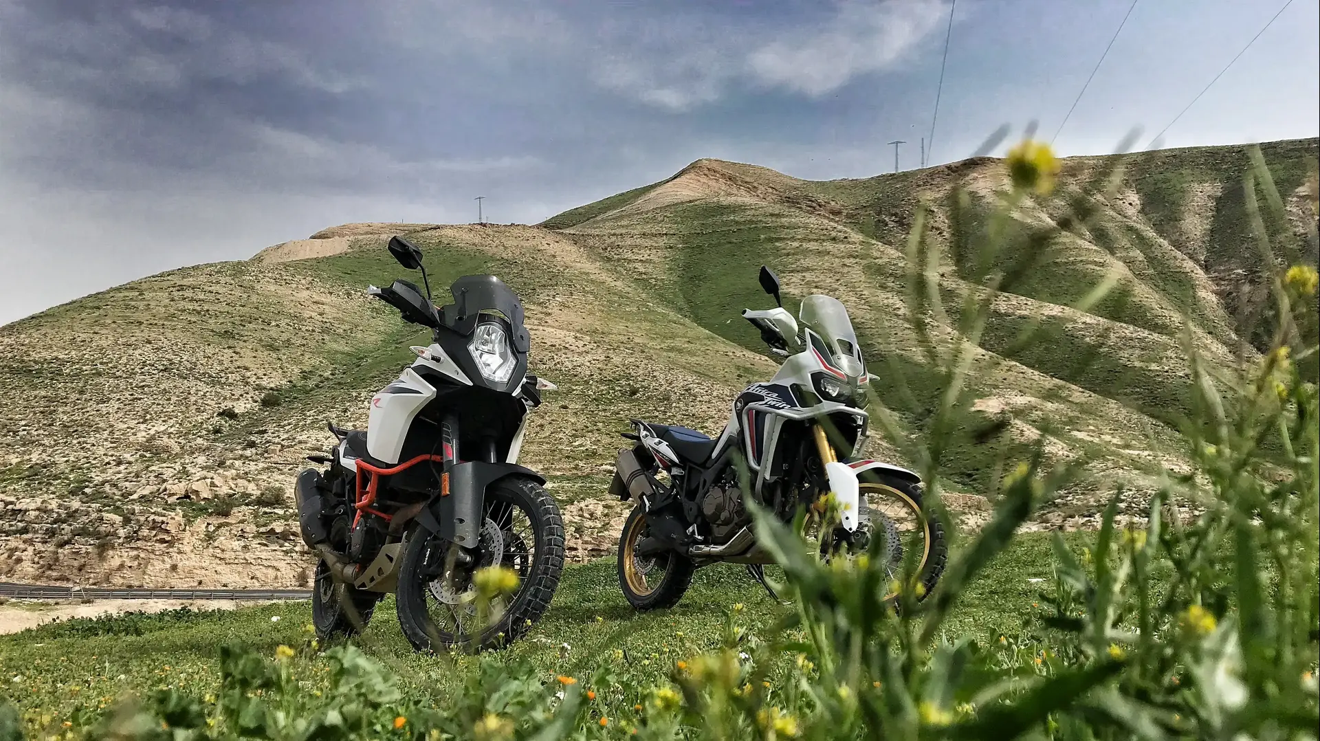 מבחן השוואתי אופנועי אדוונצ'ר: הונדה אפריקה טווין מול קי.טי.אם 1090R