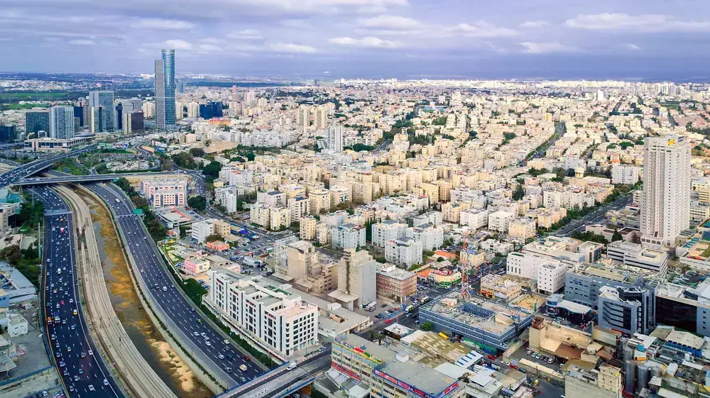 רמת גן, אזור הבורסה, מזרח תל אביב, נתיבי איילון