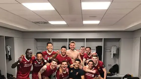 שחקני ליברפול חוגגים את הניצחון על מנצ'סטר סיטי בחצי גמר ליגת האלופות שחקני ליברפול חוגגים את הניצחון על מנצ'סטר סיטי בחצי גמר ליגת האלופות
