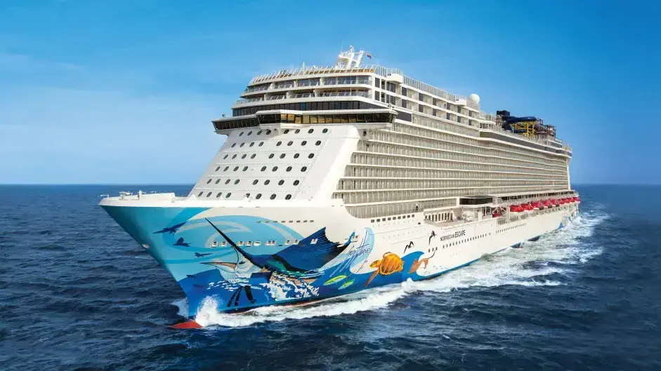 שיט תענוגות קרוז האונייה Norwegian Escape של נורוויג'ן קרוז ליין