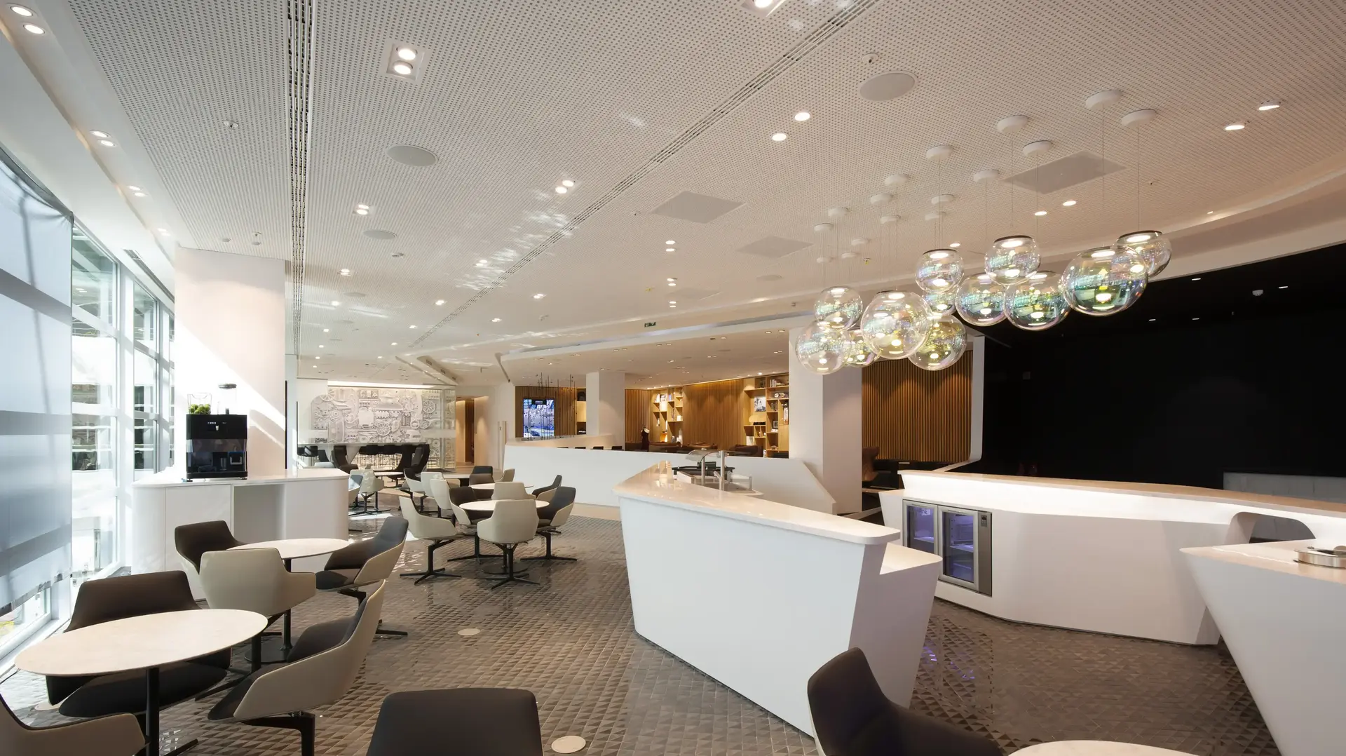 הוא LOUNGE by Lexus בנמל התעופה הבינלאומי של בריסל