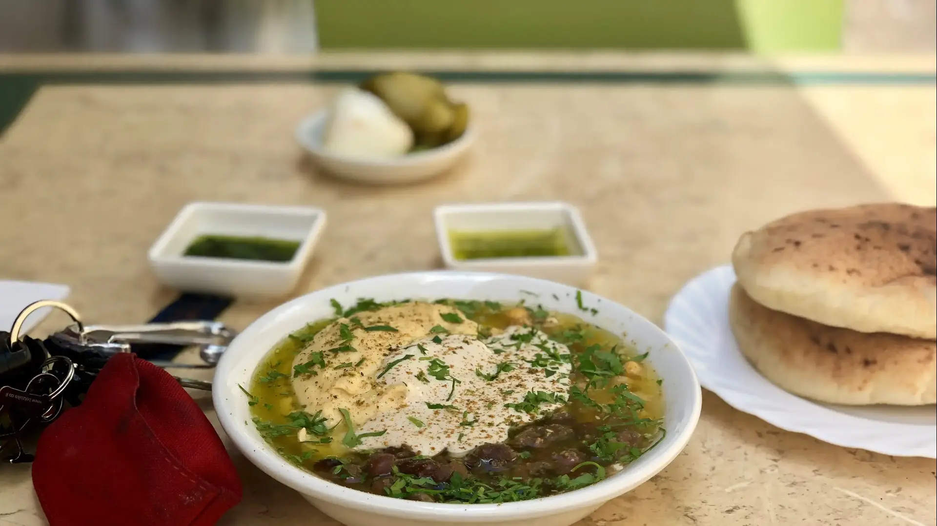 מחלוטה חומוס המשורר