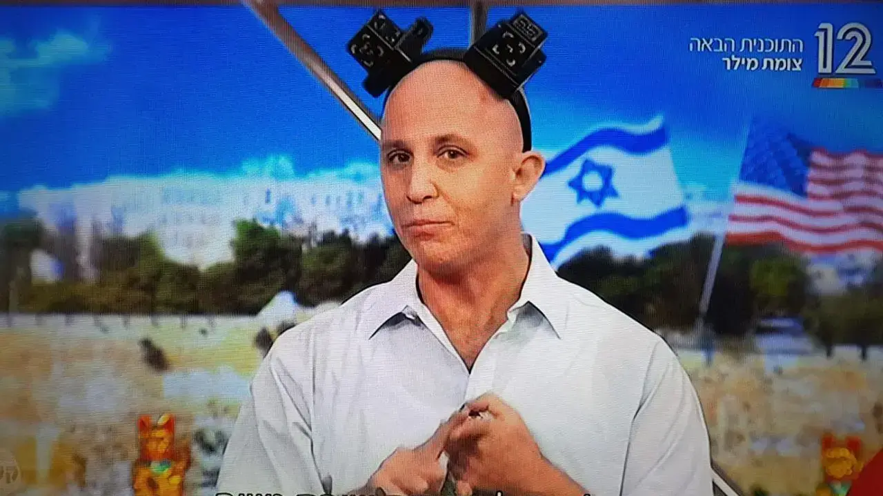 ערן זרחוביץ' בחיקוי נפתלי בנט