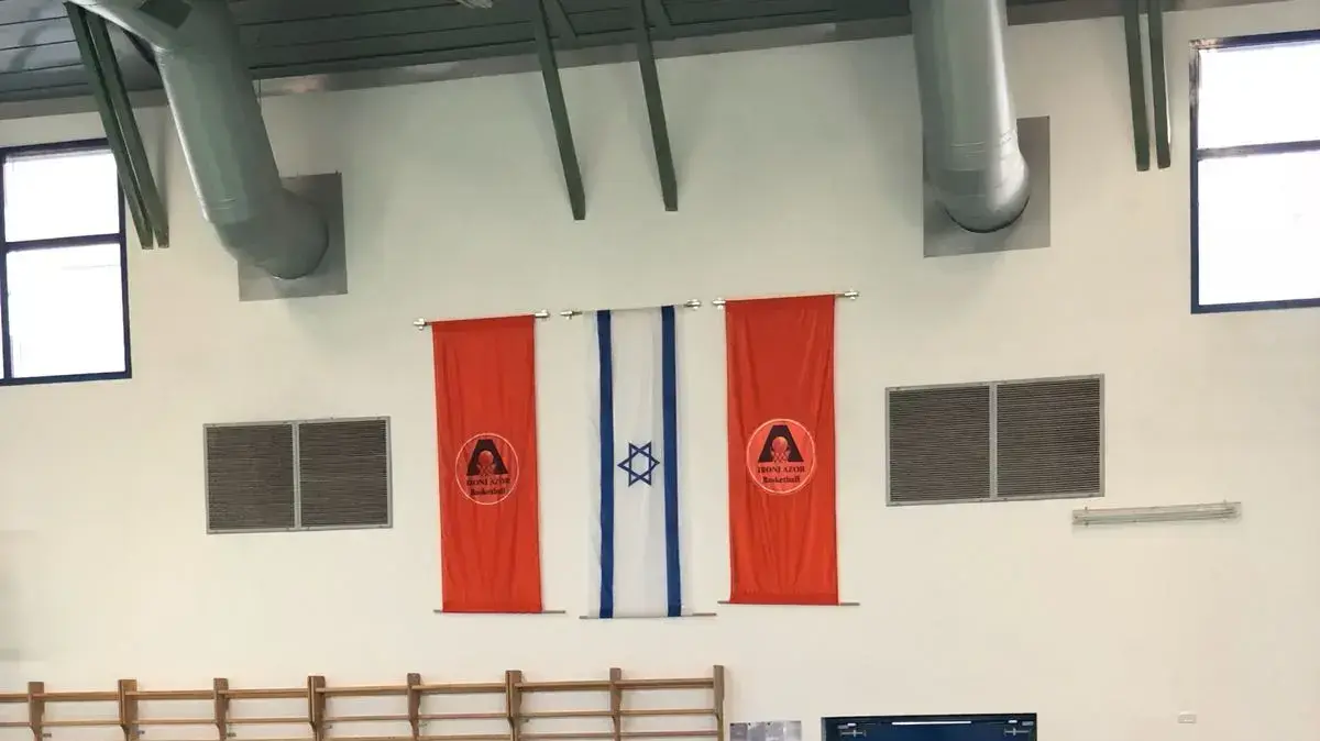 מישה זילברמן (מימין), אלוף ישראל בדמינטון מישה זילברמן (מימין), אלוף ישראל בדמינטון