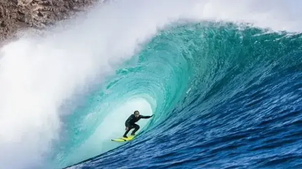 Ramon Navarro's Massive Barrell At Cloudbreak - May 26th